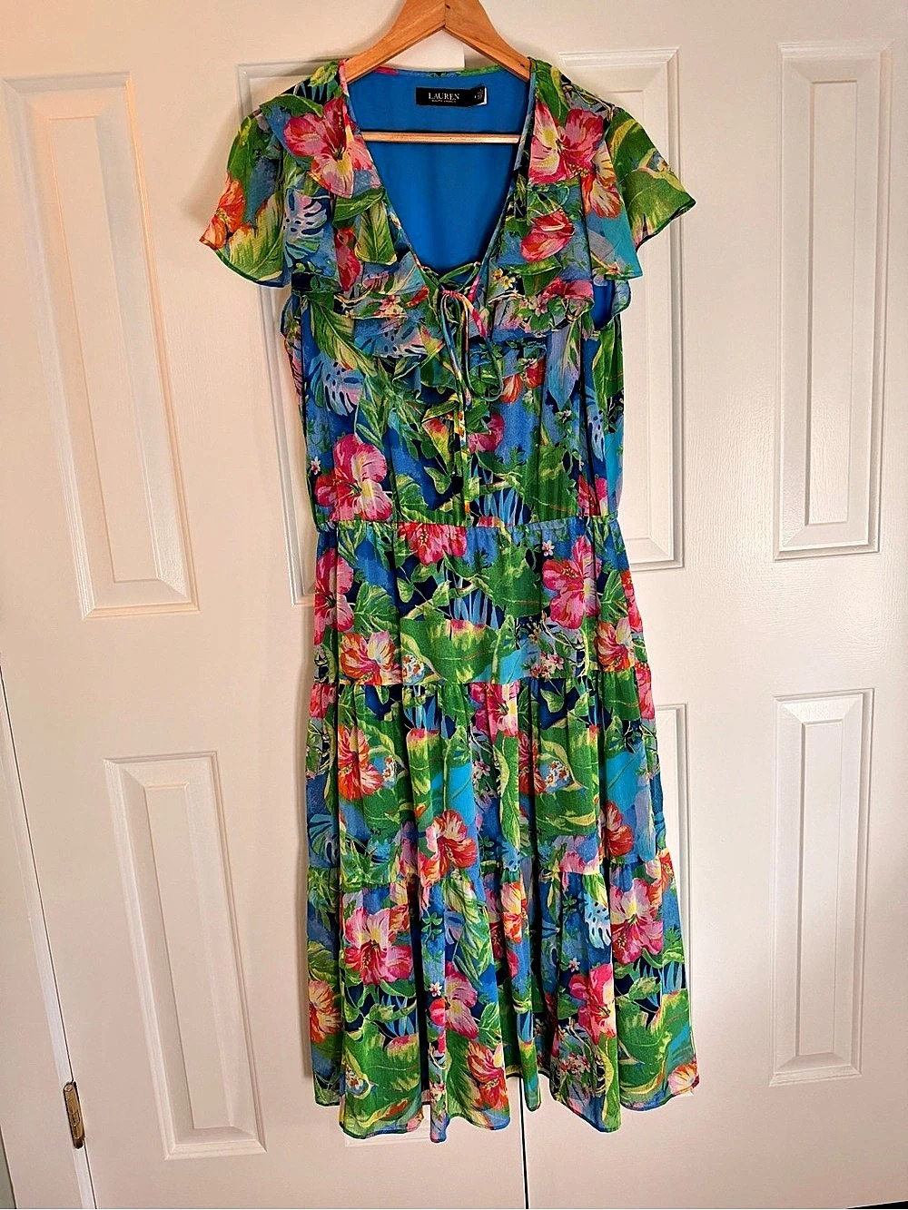Lauren Ralph Lauren Floral Ruffle-Trim Georgette Dress Blue & Green Size 8